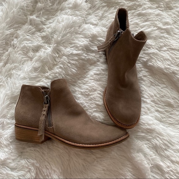 Dolce Vita Suede Ankle Booties - Picture 1 of 10